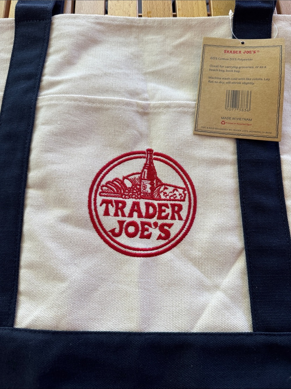 Trader Joe’s Large Tote Canvas Blue NWT - Picture 4 of 4